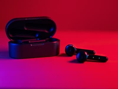 True Wireless Earbuds